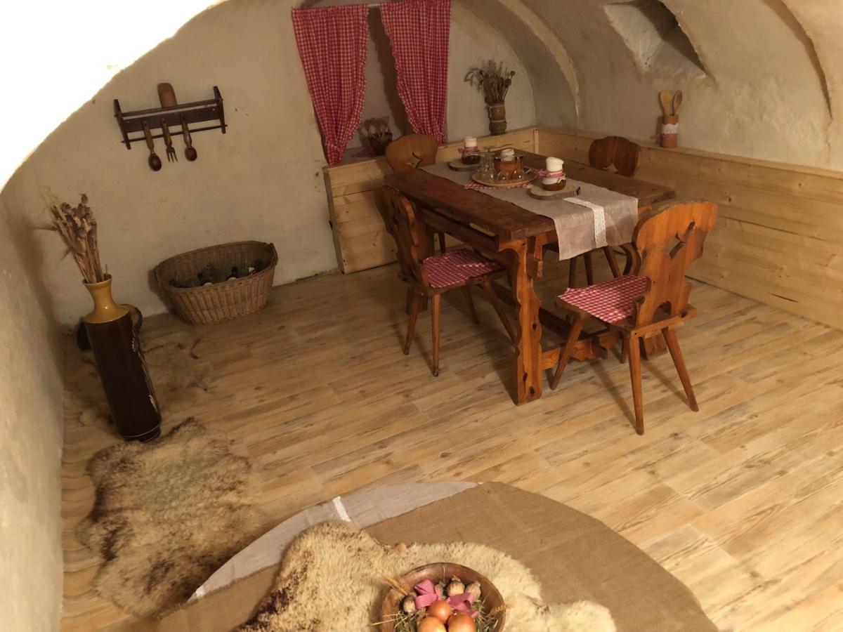Mija Apartman S Vinnym Sklipkem, Zahradou A Grilem Kájov Exterior foto