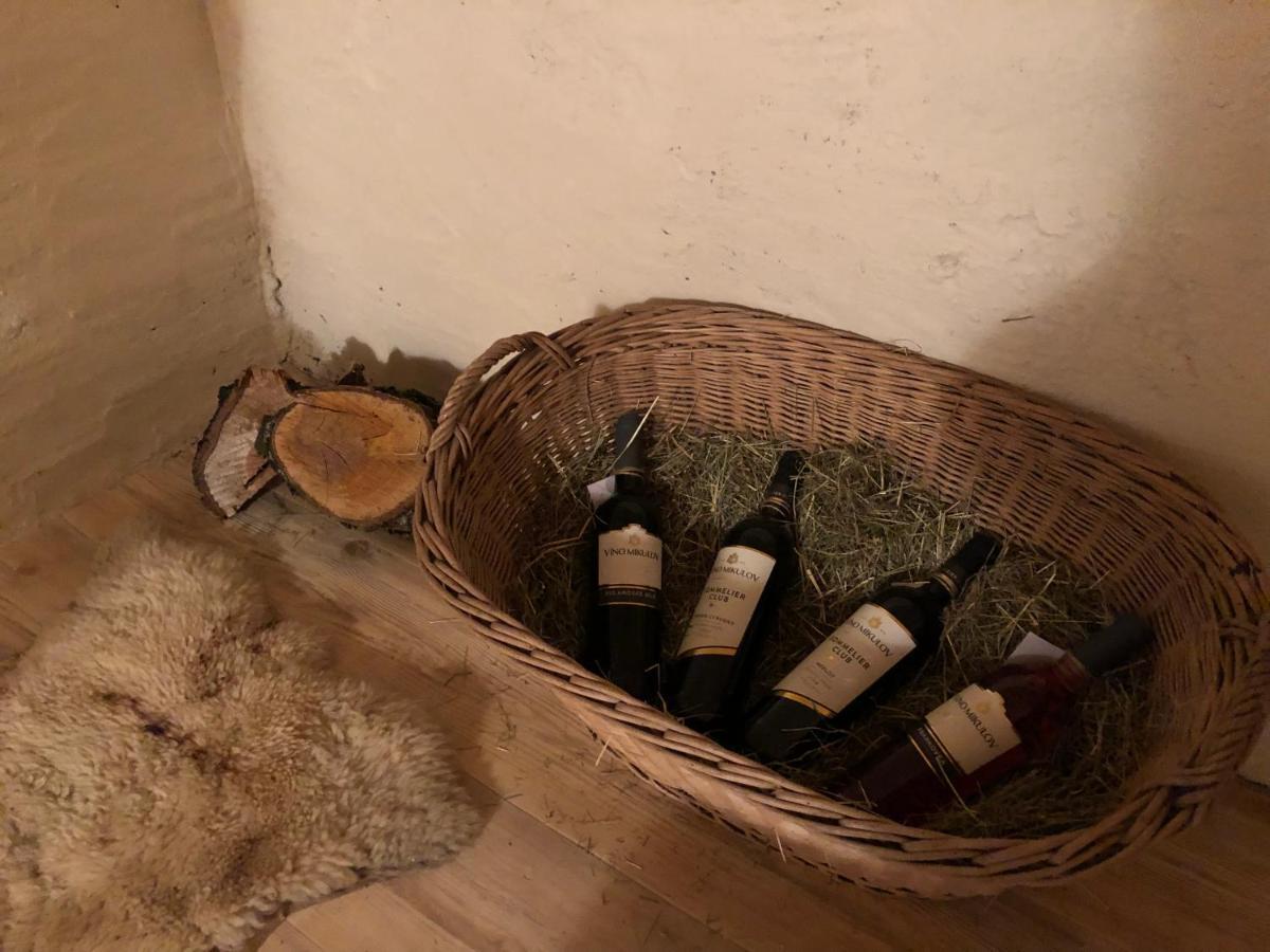 Mija Apartman S Vinnym Sklipkem, Zahradou A Grilem Kájov Exterior foto